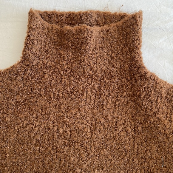 J Crew Turtleneck sweater in boucle yarn NWOT - Picture 4 of 13